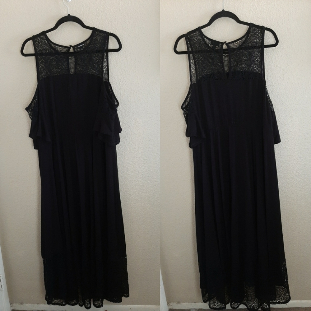 Torrid Lace cold shoulder black dress